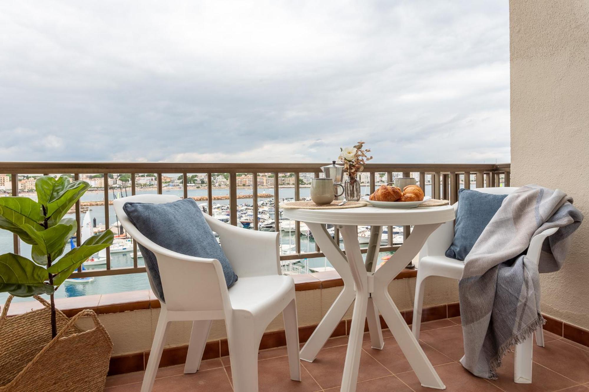 Estudio Con Terraza Lorena Ля Эскала Экстерьер фото
